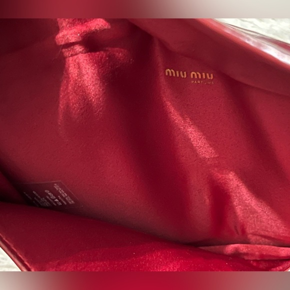 Miu Miu Glossy Red Clutch with Gold Clasp - Picture 10 of 10